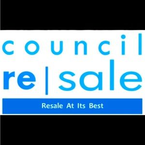 Enjoy Shopping. Alway open to reasonable offers.